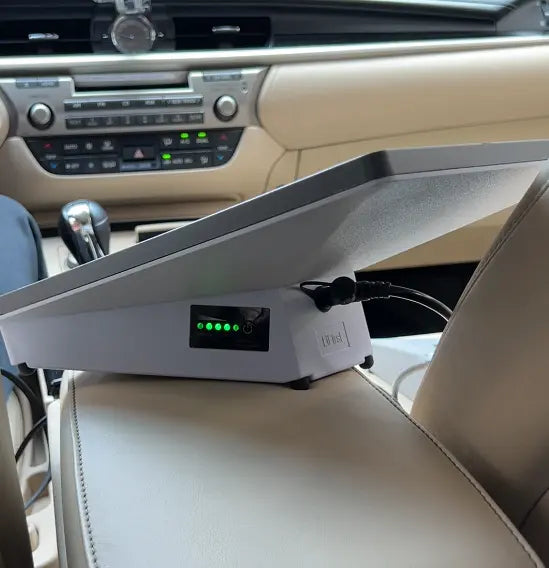 Dedicated car charger uses Starlink mini
